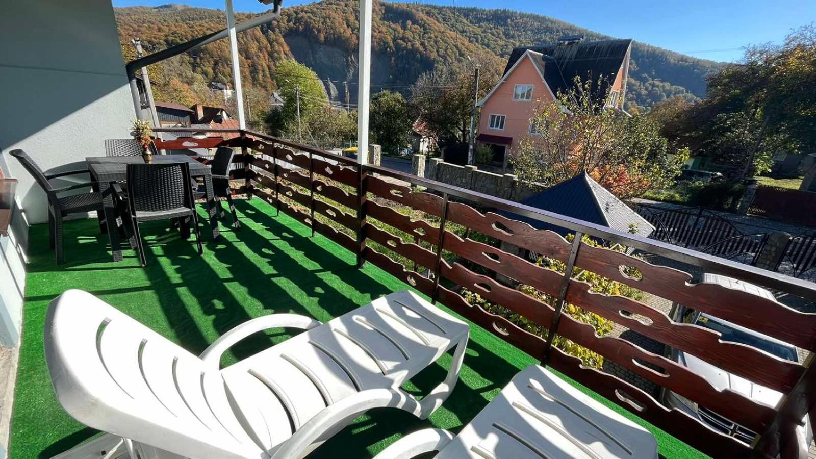 "У Пасічника" Котедж Для Сім'Ї Yaremche Exterior photo